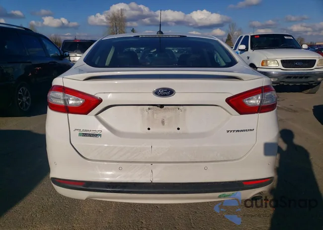 3FA6P0SU3ER383015: 79568125