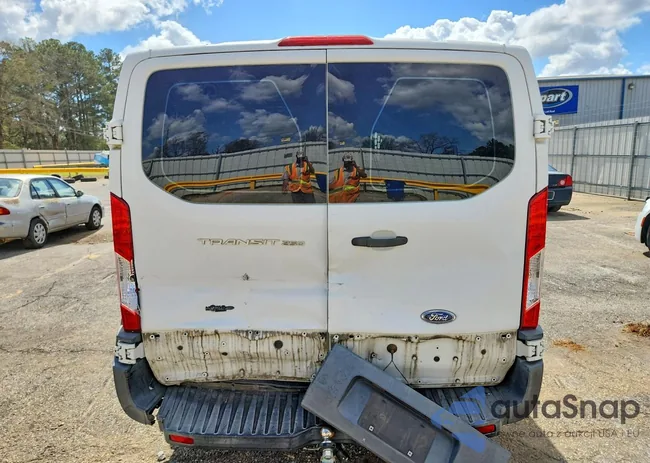 1FTYR1ZM1FKA79535: 79113435