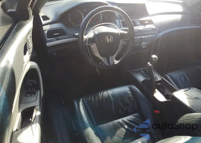 1HGCS2A82BA002113: 79283605