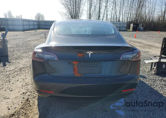 5YJ3E1EBXNF264043: 79404475