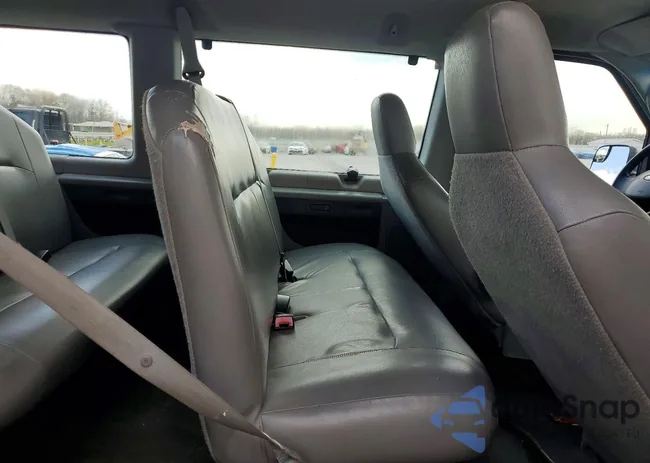 1FBNE3BL3ADA95247: 41594916