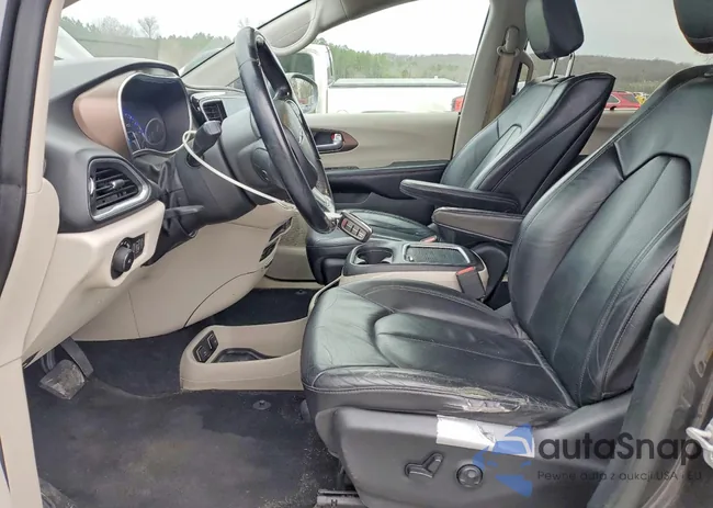 2C4RC1EG1JR114302: 76713935