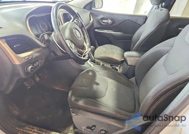 1C4PJMCSXFW667440: 79212365