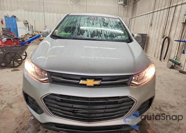 KL7CJKSB3JB590802: 79612525