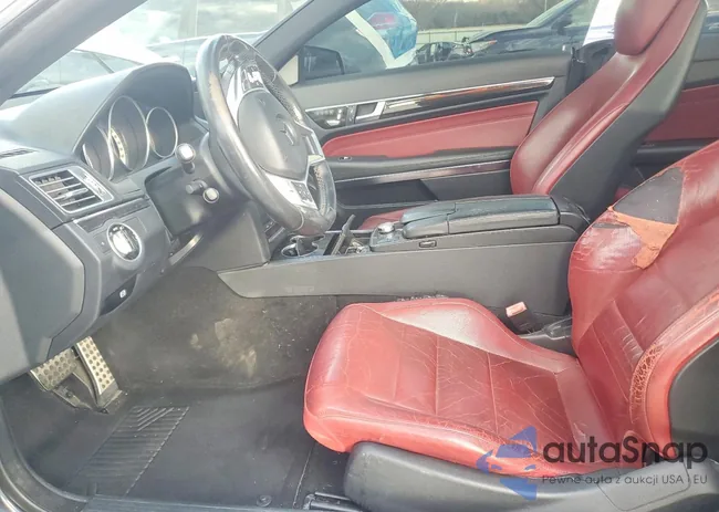 WDDKJ6FB2FF305352: 41618366