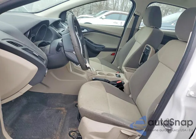 1FADP3F21DL121105: 79731465