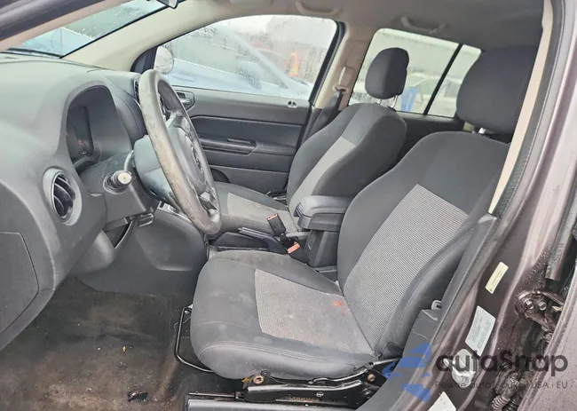 1C4NJDBB7ED908275: 78160845