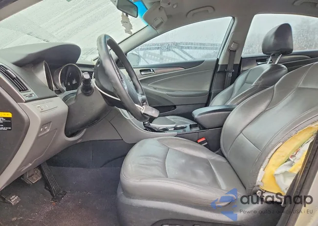 KMHEC4A40BA005553: 79966015