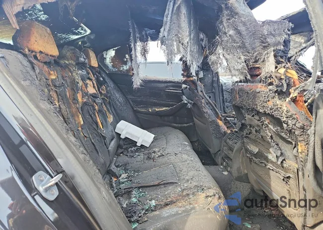 WBAJE7C59KWW09364: 79377395