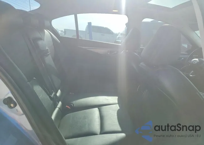 JN1BV7AP2EM682753: 41969526