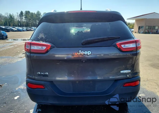 1C4PJMCB2GW225818: 45819396