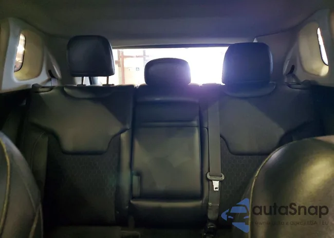 3C4NJDBB3JT175002: 41755706