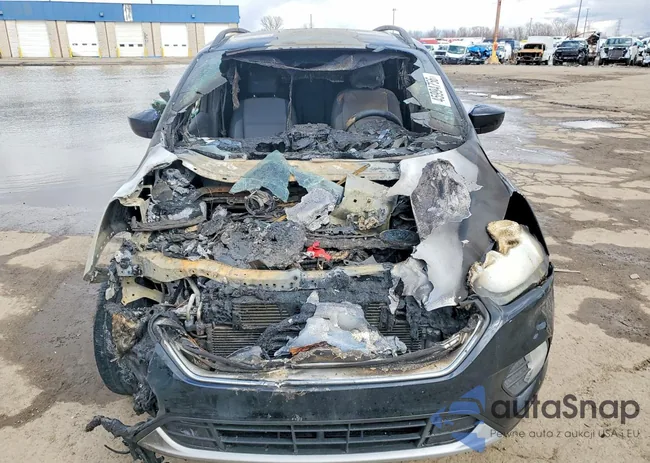 1FMCU0GD2HUE91715: 45994756