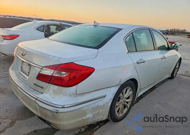 KMHGC4DD0DU209226: 45867436