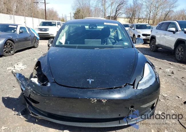 5YJ3E1EB1JF068244: 46360186