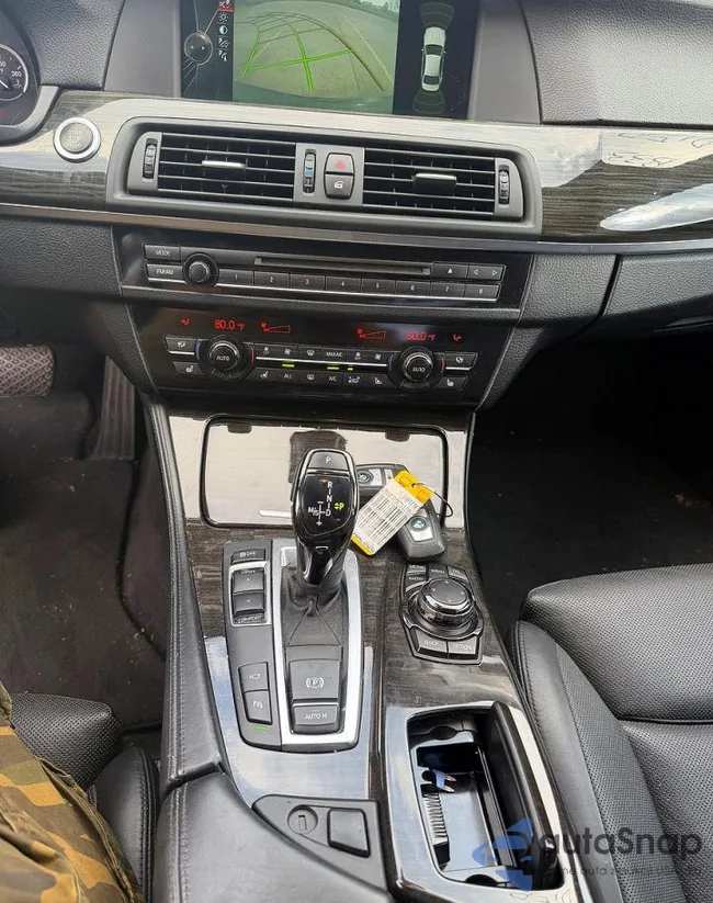 WBAFR9C51DD226863: 41593966