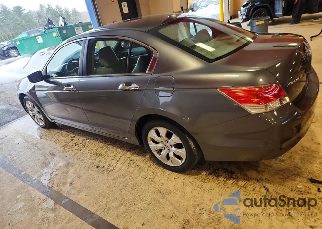 1HGCP3F87AA000405: 78256905