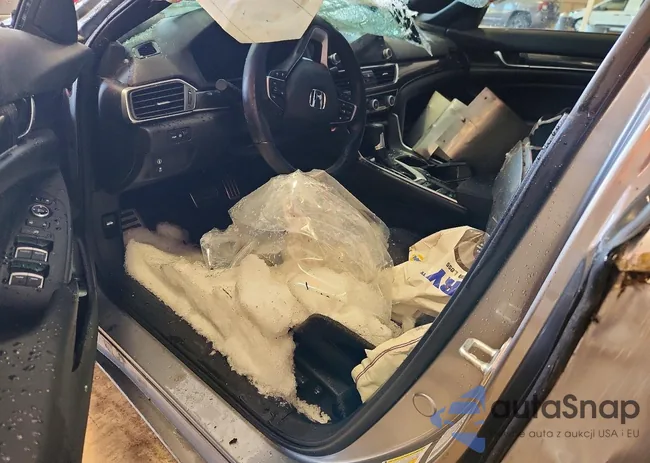 1HGCV1F32NA032876: 79653365