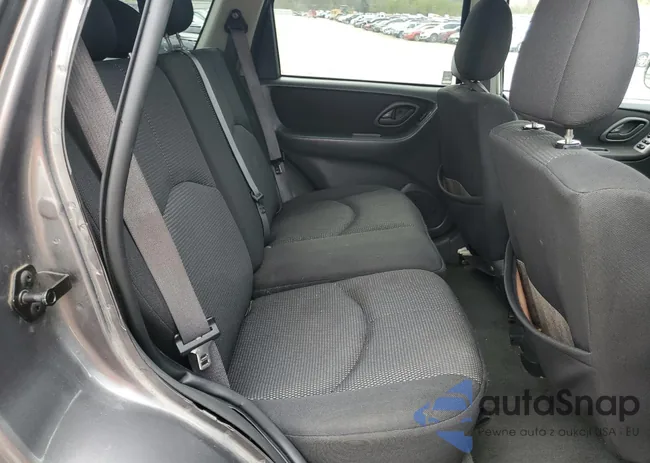 4F2CZ04196KM32511: 50327944