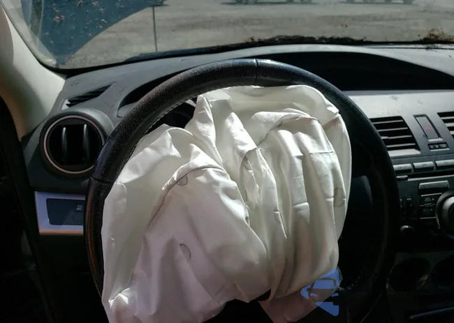 JM1BL1K69B1361859: 55112235