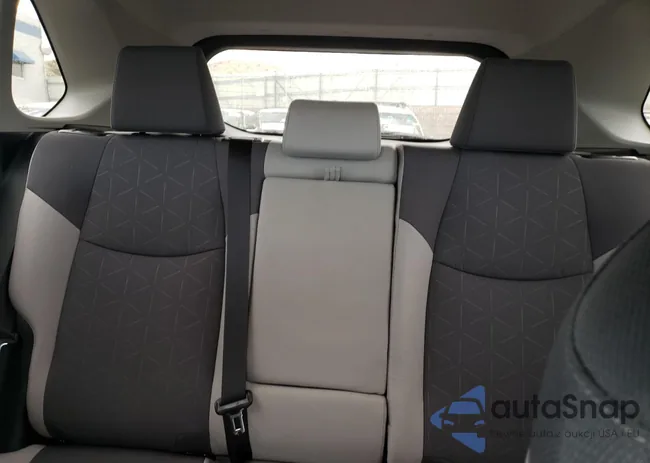 2T3W1RFV6SC305758: 50396675