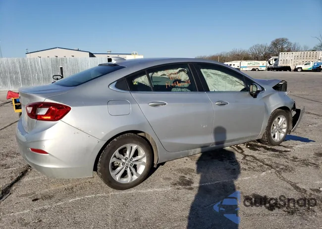 1G1BE5SM0K7124442: 51641575