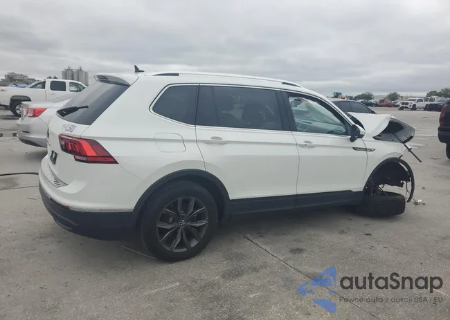 3VV3B7AX7PM117286: 51980725