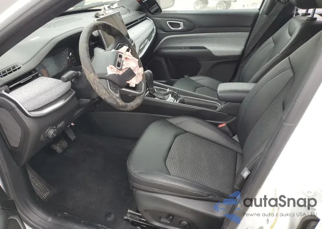 3C4NJDBN8RT129008: 52415365