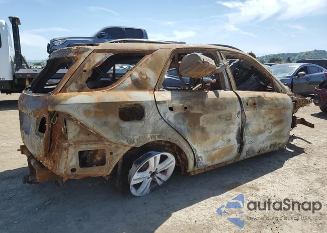 4JGDA2EB8CA001444: 52720865