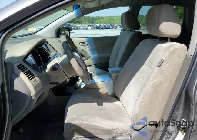 JN8AZ18W79W201675: 52862485