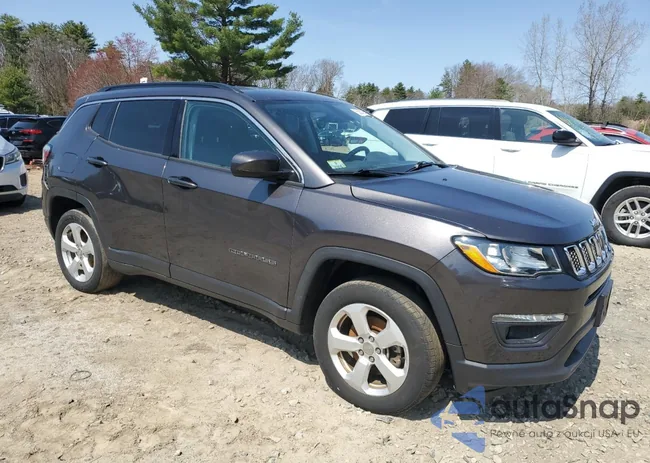 3C4NJDBB4JT239564: 53949485