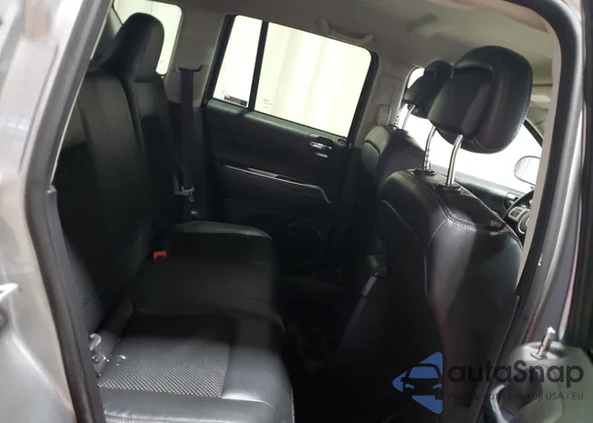 1C4NJCEA8GD590795: 51136355