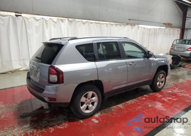 1C4NJCEA8GD590795: 51136355