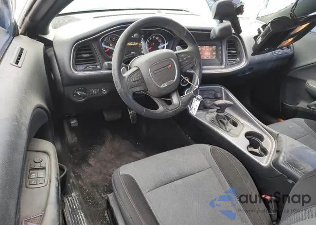 2C3CDZAGXGH256335: 52351775