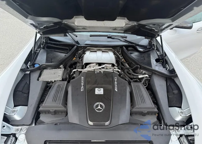 WDDYJ7KA0JA021138: 52587555