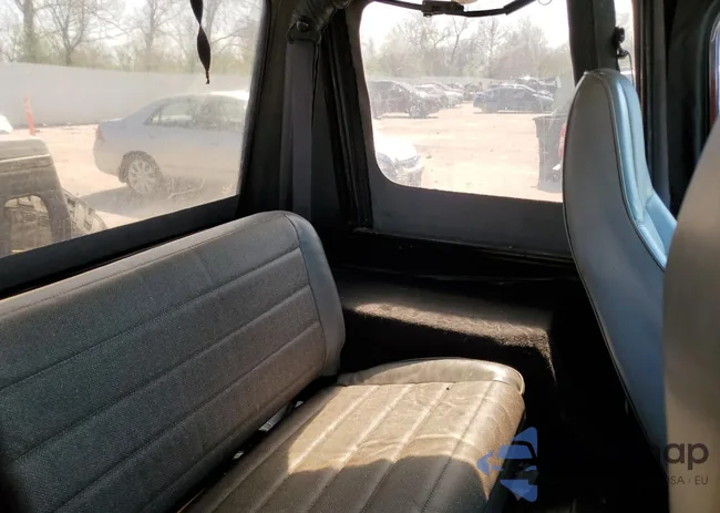 1J4FY29S3SP281153: 52019885