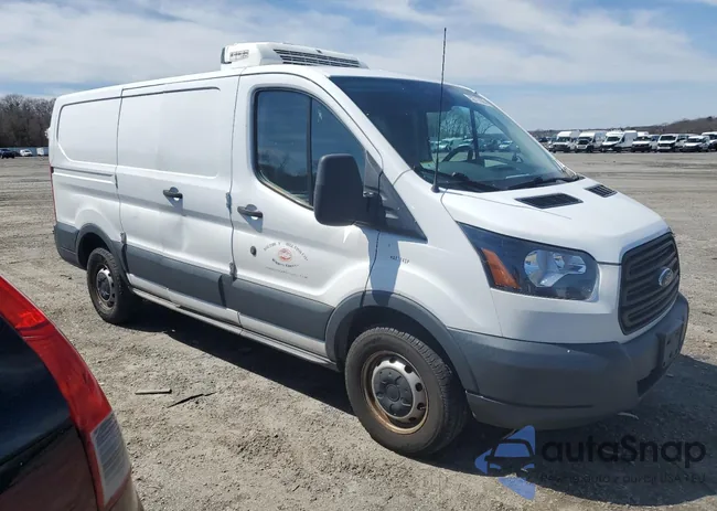 1FTYR1ZM5HKB30604: 52717835