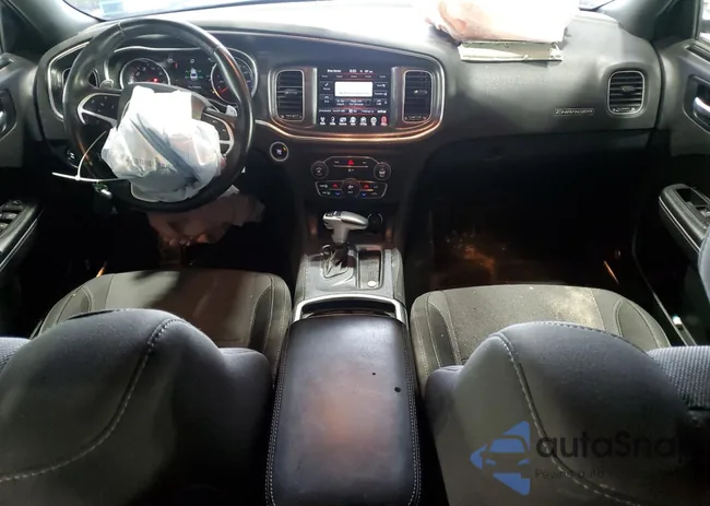 2C3CDXHG1FH826893: 53608655