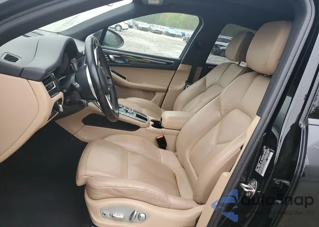 WP1AA2A58MLB03015: 51546745