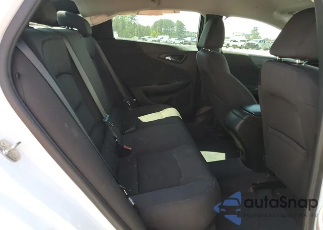 1G1ZB5ST6NF187280: 52488665