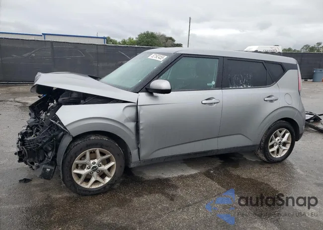 KNDJ23AU0P7860760: 52192455