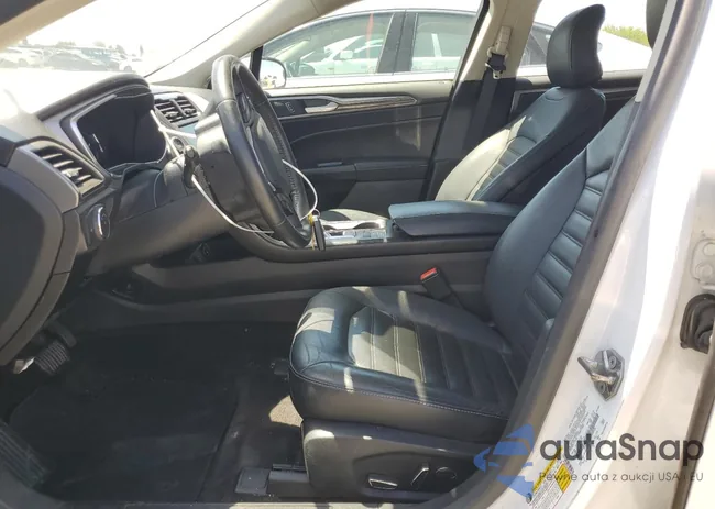 3FA6P0LU2HR408926: 54037105