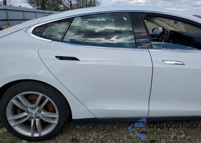 5YJSA1H1XEFP55657: 53405785