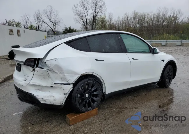 5YJYGDEE8LF032873: 51622735