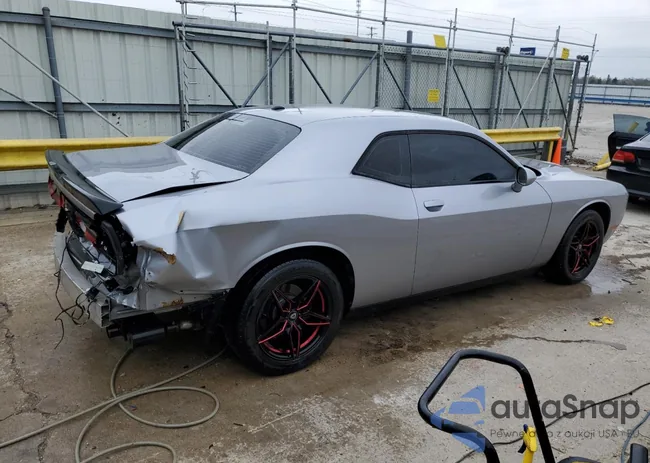 2C3CDZAG4GH352848: 52687225