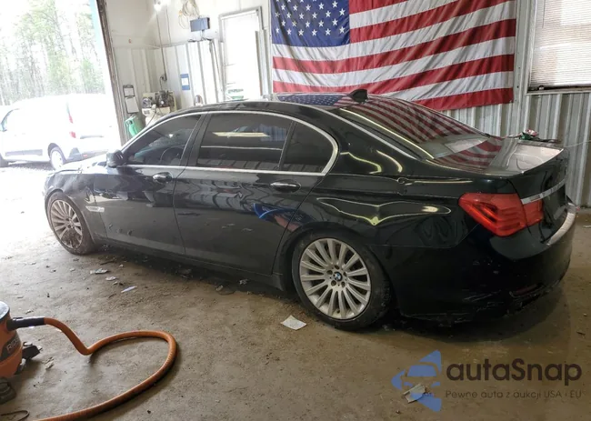 WBAKB83569CY61944: 53178575