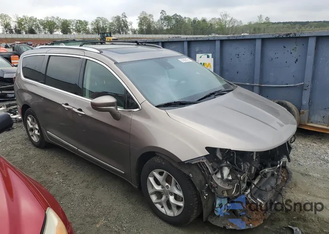 2C4RC1EG3JR132641: 51696475