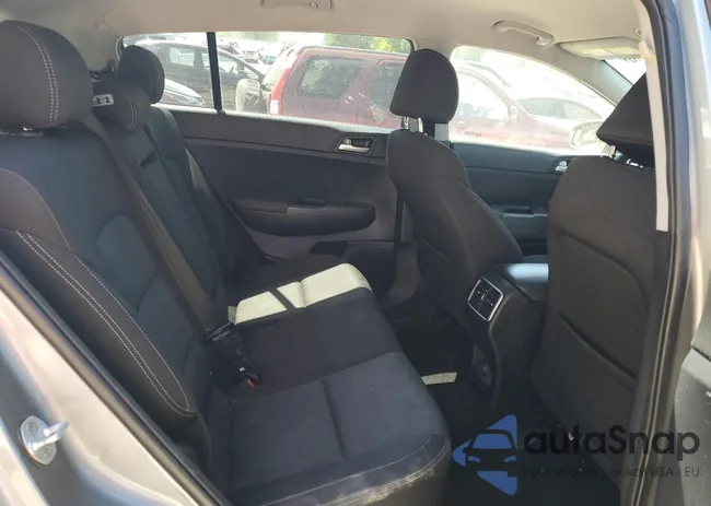 KNDPM3AC9L7681882: 52967715