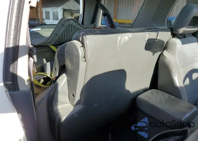 4S2CM57W1W4334035: 54359355