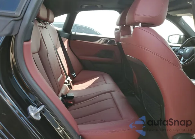 WBY43AW06PFP65886: 53721565